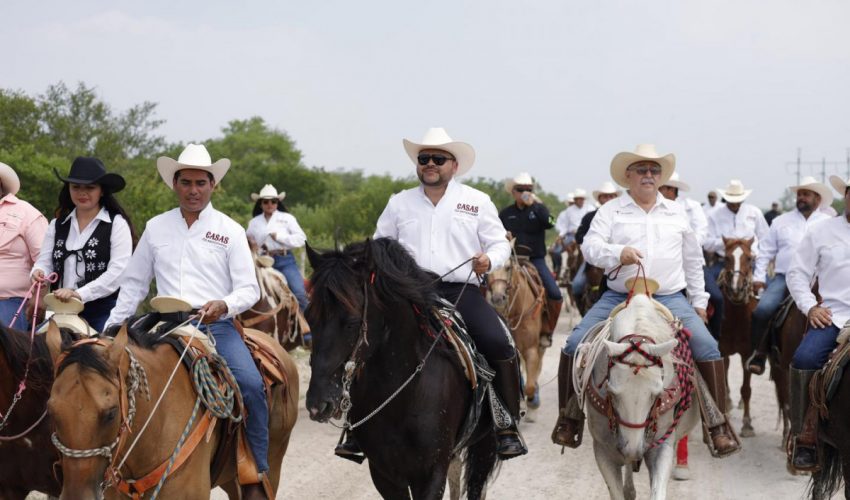 Tradición, música y orgullo en la Cabalgata del 255 Aniversario